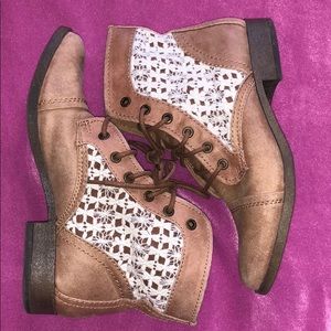 Tan Boots with White Lace